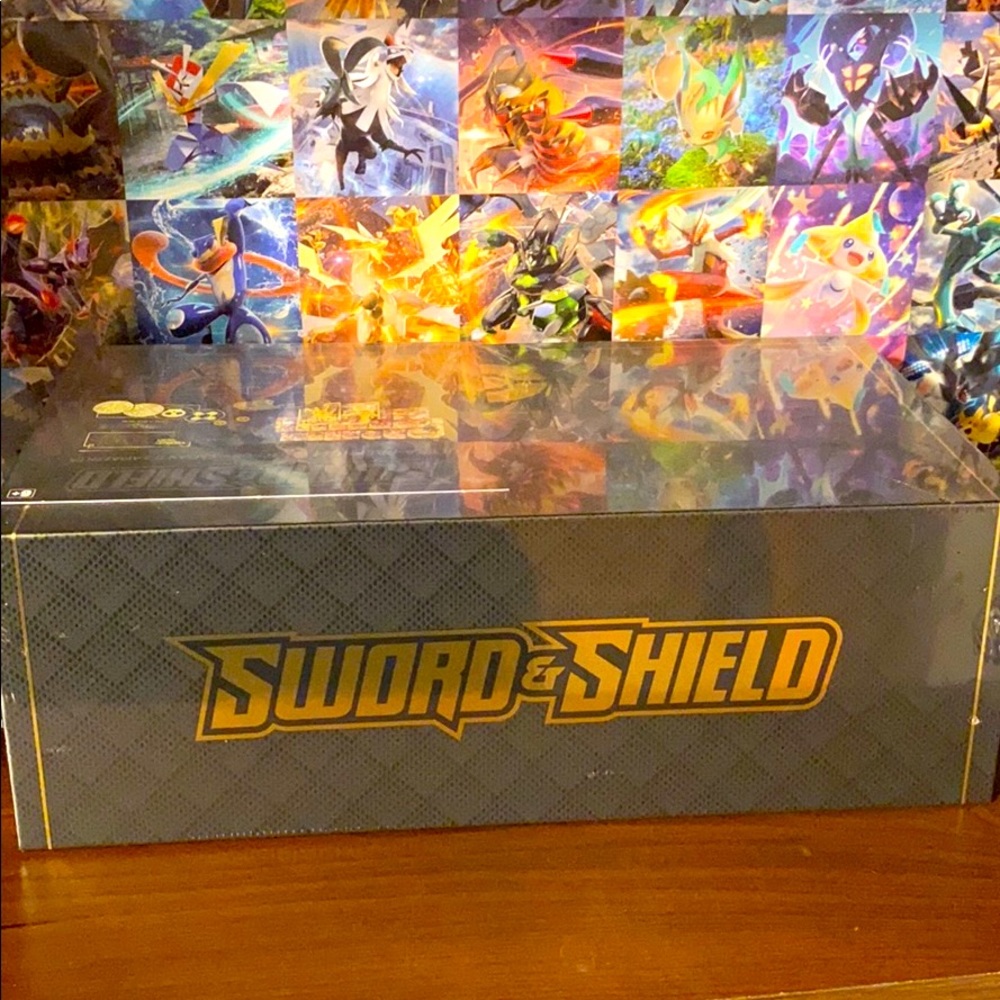 Pokémon Sword and Sheild Ultra Premium Collection